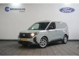 Ford Transit Courier thumbnail 1