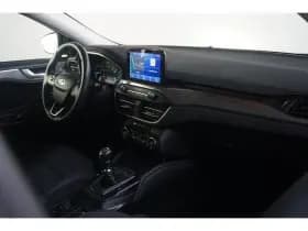 Ford Focus thumbnail 10