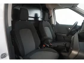 Ford Transit Courier thumbnail 33