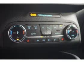 Ford Kuga thumbnail 25