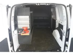 Ford Transit Connect thumbnail 23