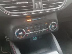 Ford Focus thumbnail 4