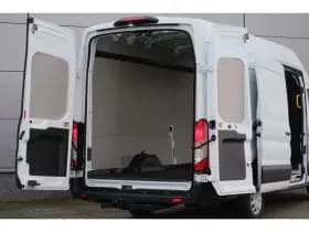 Ford Transit thumbnail 22