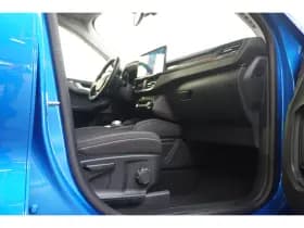 Ford Kuga thumbnail 4