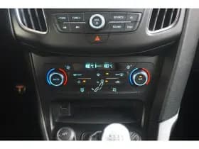Ford Focus thumbnail 19