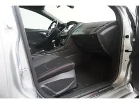 Ford Focus thumbnail 3