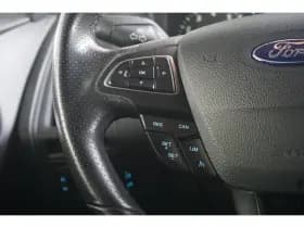 Ford Focus thumbnail 21