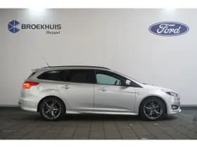 Ford Focus thumbnail 8