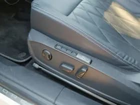 Ford Explorer thumbnail 2