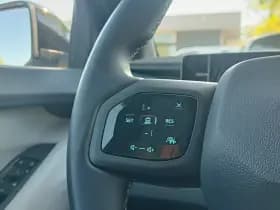 Ford Explorer thumbnail 7