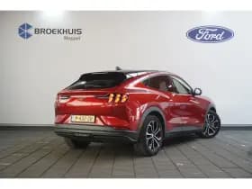 Ford Mustang Mach-E thumbnail 7