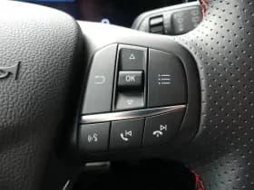 Ford Focus thumbnail 10