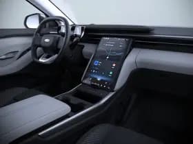 Ford Explorer thumbnail 6