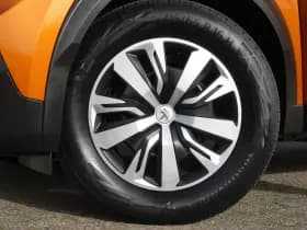 Peugeot 2008 thumbnail 3