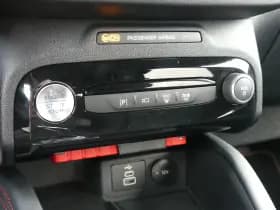 Ford Kuga thumbnail 24