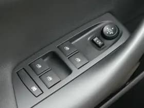Opel Astra thumbnail 25