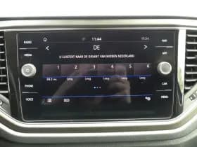 Volkswagen T-Roc thumbnail 16