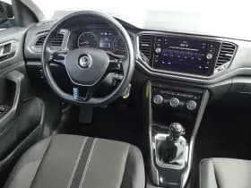 Volkswagen T-Roc thumbnail 7