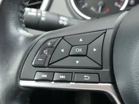 Nissan Qashqai thumbnail 9