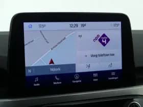 Ford Kuga thumbnail 11