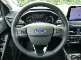 Ford Focus thumbnail 19