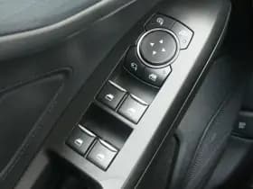 Ford Focus thumbnail 34