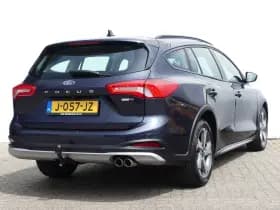 Ford Focus thumbnail 9