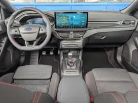 Ford Focus thumbnail 3