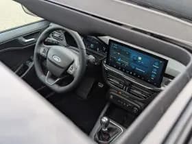 Ford Focus thumbnail 4