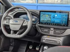 Ford Focus thumbnail 35