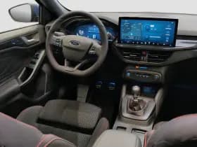 Ford Focus thumbnail 12