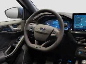 Ford Focus thumbnail 13