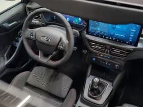 Ford Focus thumbnail 16