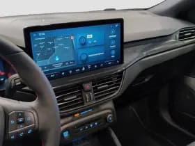 Ford Focus thumbnail 24