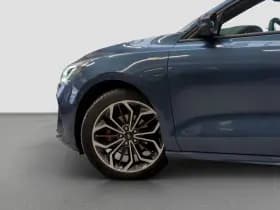 Ford Focus thumbnail 7