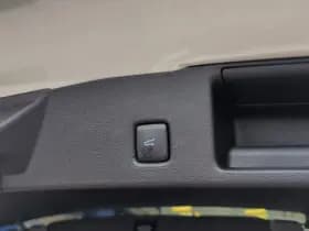 Ford Kuga thumbnail 40