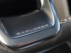 Ford Explorer thumbnail 16