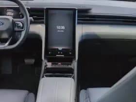 Ford Explorer thumbnail 17