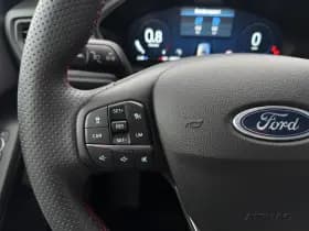 Ford Focus thumbnail 15