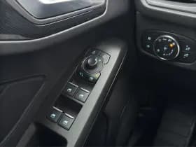 Ford Focus thumbnail 16