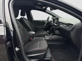 Ford Focus thumbnail 10