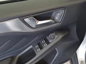 Ford Focus thumbnail 17