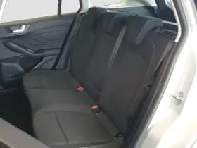 Ford Focus thumbnail 8