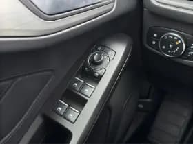 Ford Focus thumbnail 18