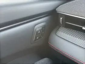 Ford Mustang Mach-E thumbnail 10