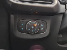 Ford Transit Courier thumbnail 11