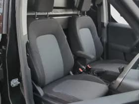 Ford Transit Courier thumbnail 17
