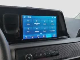 Ford Transit Courier thumbnail 6