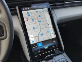 Ford Explorer thumbnail 16