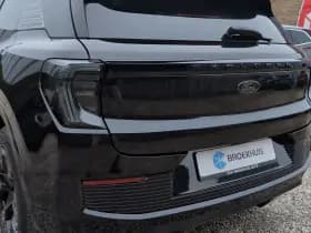 Ford Explorer thumbnail 25